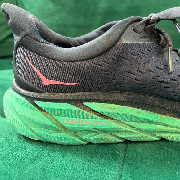 Hoka One One Clifton 8 in Outer Space Atlantis, 8.5 - Picture 6 of 10